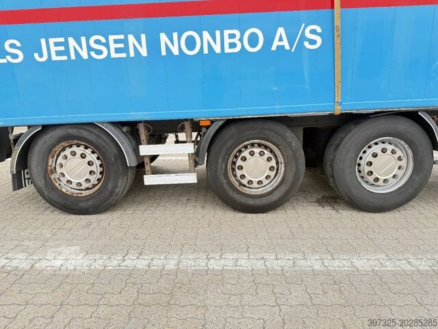 Движущийся пол Kel-Berg Walkingfloor / Schubbodenauflieger