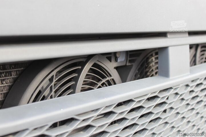 Standardní tahač Volvo FH 500 E6 Globe   I-Park Cool   Kühlbox   Navi