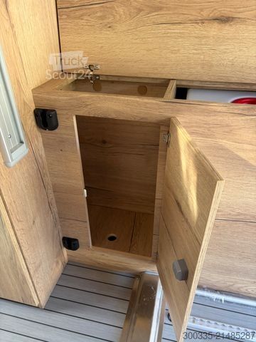 Camper CLEVER Runner 636 Active - Hubbett - Markise - Solar