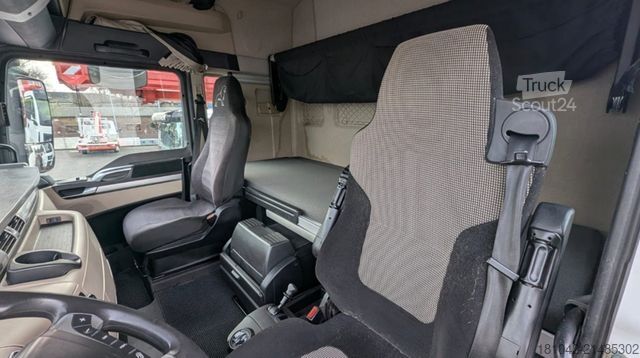 Tracteur routier standard MAN TGX 18.420