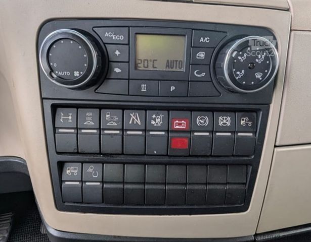 Tracteur routier standard MAN TGX 18.420