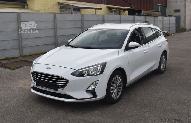 Minibus FORD Focus Kombilimousine