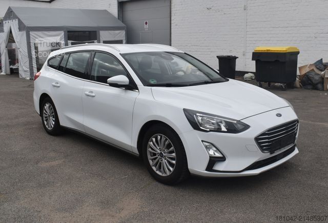 Minibus FORD Focus Kombilimousine