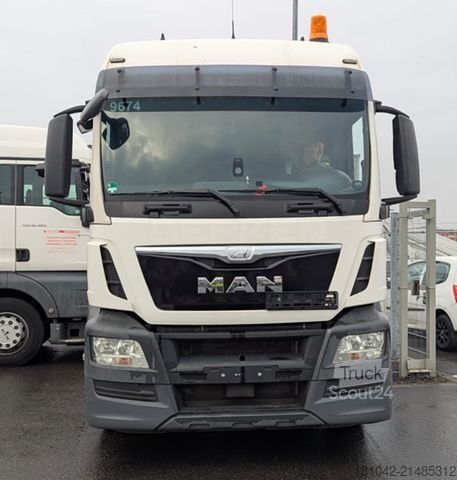 Tracteur routier standard MAN TGS 18.400