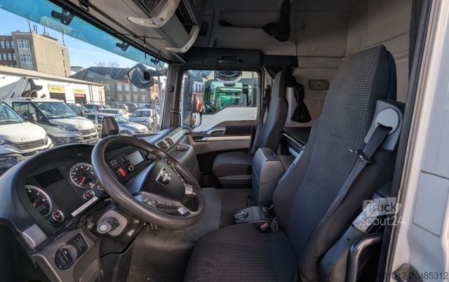 Tracteur routier standard MAN TGS 18.400