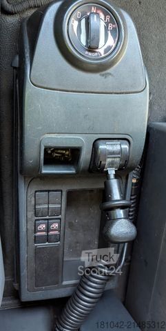 Tracteur routier standard MAN TGS 18.400