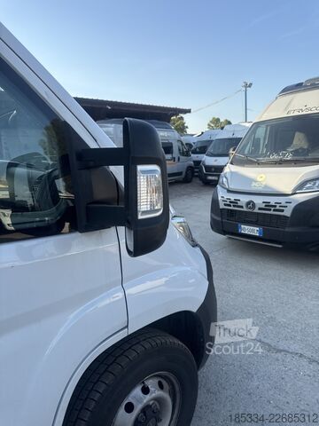 Half-integraal camper 2024 Fiat Ducato Weinsberg Carasuite Automatique | Couchages pour 5