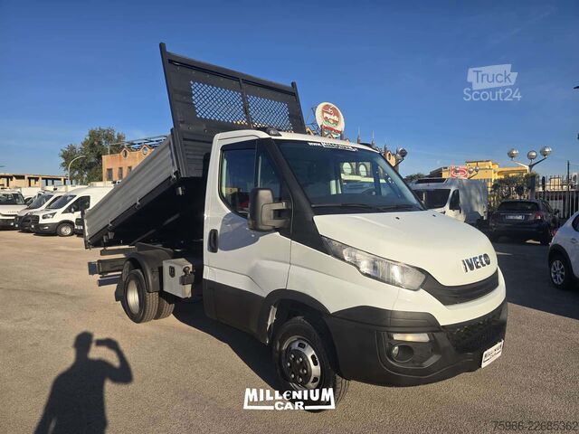 Wywrotka dostawcza Iveco DAILY 35-12 RIBALTABILE TRILATERALE 2017
