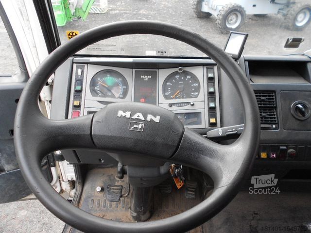 Kombi s prekucnikom MAN MAN LE8.150 mit Palfinger PKG7001
