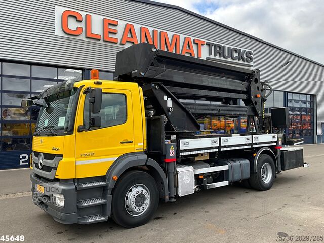 Plataforma elevatória Mercedes-Benz Axor 1828 GSR 32 Meter hoogwerker met Jib