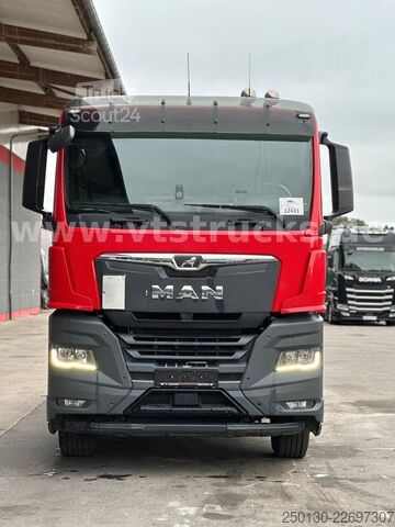 Стандартен влекач MAN TGX 26.430 6x4 BL