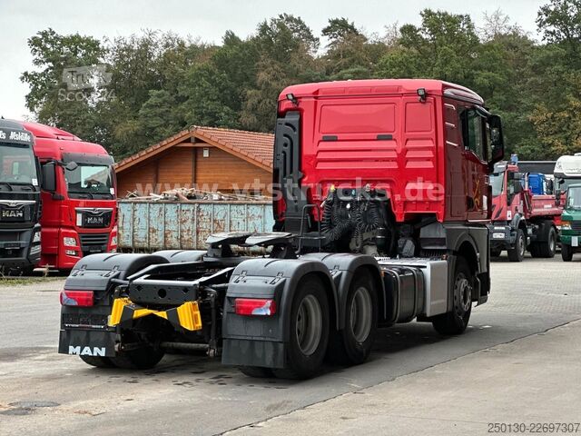 Стандартен влекач MAN TGX 26.430 6x4 BL