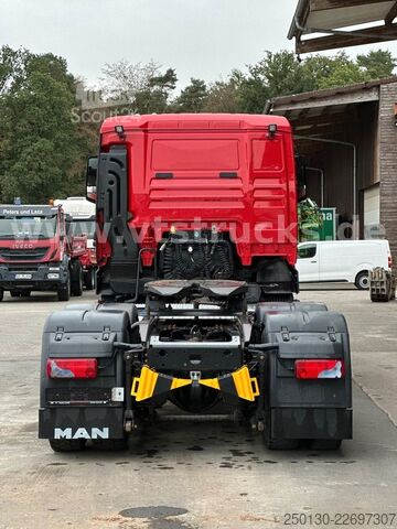 Стандартен влекач MAN TGX 26.430 6x4 BL