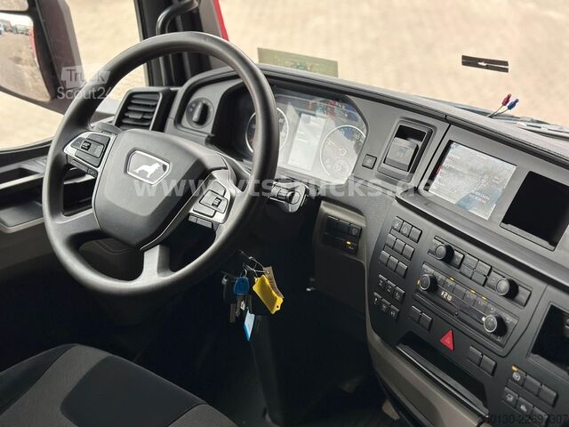 Стандартен влекач MAN TGX 26.430 6x4 BL