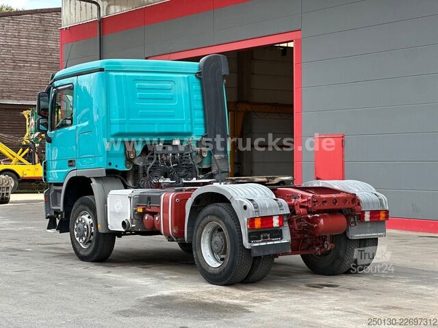 Standartinis vilkikas MERCEDES-BENZ Actros 2041 MP3 4x4, Hydraulik, Blatt-/Blatt
