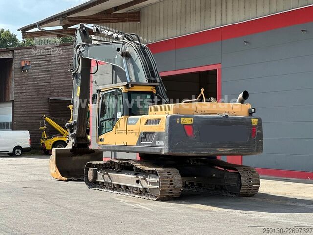 Excavadora de cadenas VOLVO EC300DN Kettenbagger mit Tieflöffel