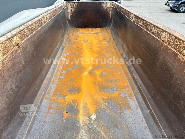 Polpriklopnik kiper SCHMITZ CARGOBULL SKI 24 Kippauflieger m. Rollplane, Liftachse