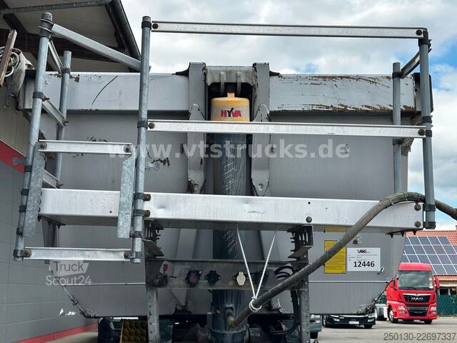 Polpriklopnik kiper SCHMITZ CARGOBULL SKI 24 Kippauflieger m. Rollplane, Liftachse