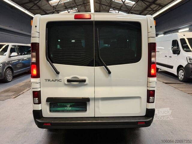 Minibusz RENAULT Trafic Kombi L1H1 Life Style 8 Sitze AC LED PDC
