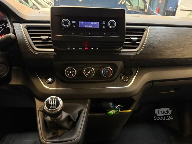 Minibusz RENAULT Trafic Kombi L1H1 Life Style 8 Sitze AC LED PDC