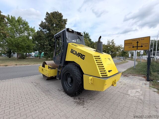 Rouleau monocylindre BOMAG BW 170 DH3