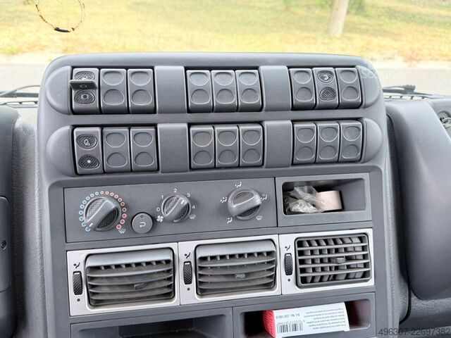 Fourgon tôlé IVECO ML75E18
