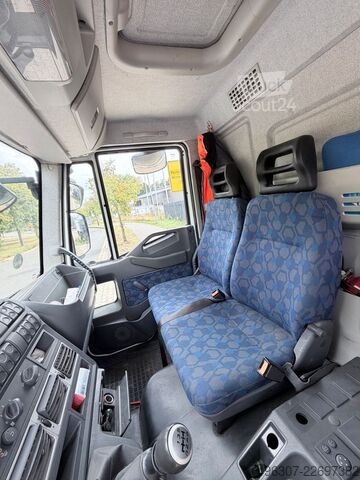 Fourgon tôlé IVECO ML75E18