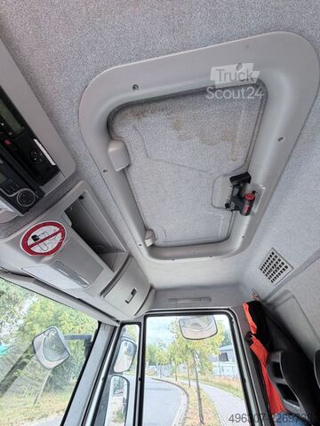 Fourgon tôlé IVECO ML75E18