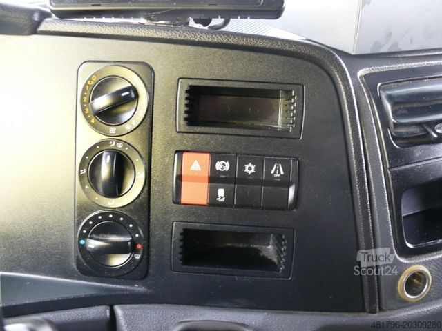 Dostavno vozilo s kesonom MERCEDES-BENZ Mercedes-Benz 821*Schlafplatz*6 Sitz*2xAHK*LBW