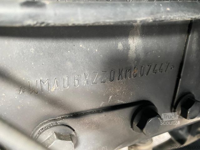 Standard tractor unit MAN TGX 18.460 XLX Retarder StHz 2 Tanks Standklima