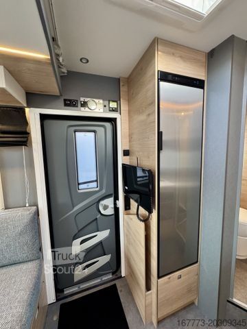 Ημιενσωματωμένο αυτοκινούμενο τροχόσπιτο DETHLEFFS Just Camp T 6762 "Assistenzpaket"