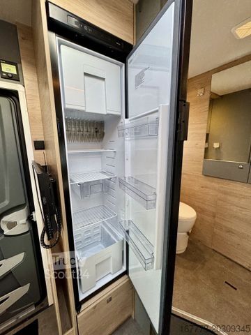 Ημιενσωματωμένο αυτοκινούμενο τροχόσπιτο DETHLEFFS Just Camp T 6762 "Assistenzpaket"