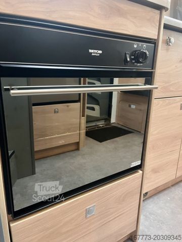 Ημιενσωματωμένο αυτοκινούμενο τροχόσπιτο DETHLEFFS Just Camp T 6762 "Assistenzpaket"