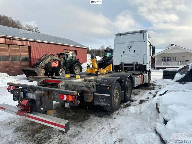 BDF-system Mercedes-Benz Actros 2551 6x2 Container Truck - ADR Rigged - San