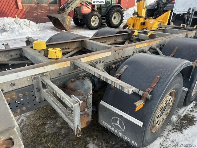 BDF-system Mercedes-Benz Actros 2551 6x2 Container Truck - ADR Rigged - San