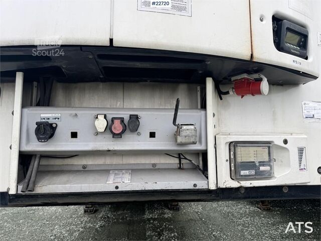 شبه مقطورة صندوق مبرد من Schmitz – متوفر عدة وحدات! Schmitz refrigerated box semi-trailer – Several available!