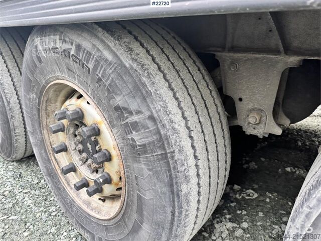 شبه مقطورة صندوق مبرد من Schmitz – متوفر عدة وحدات! Schmitz refrigerated box semi-trailer – Several available!