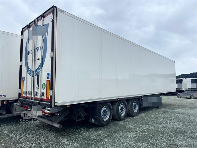 Schmitz SKO 24 koel-vries oplegger met vriezer Schmitz SKO 24 refrigerated box semi-trailer with freezer
