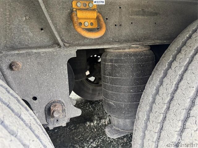 Schmitz SKO 24 koel-vries oplegger met vriezer Schmitz SKO 24 refrigerated box semi-trailer with freezer