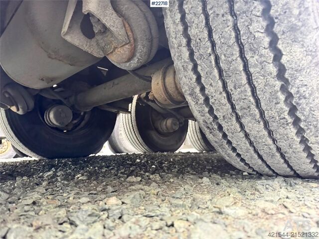 Pārvadājumi saldētavā/saldētavā Schmitz refrigerated/freezer semi-trailer with unit – trai