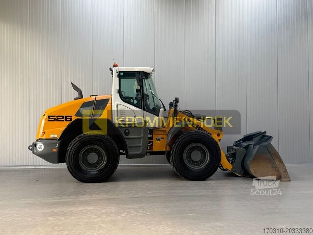 Pala gommata Liebherr L526