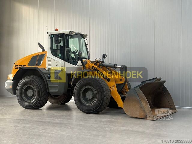 Pala gommata Liebherr L526