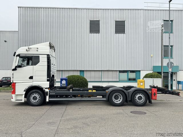 Şasiu pentru vehicul interschimbabil BDF pentru camion MAN TGX 26.510 6x2 LL XLX BDF 7,45-7,80m