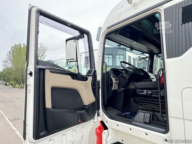 Şasiu pentru vehicul interschimbabil BDF pentru camion MAN TGX 26.510 6x2 LL XLX BDF 7,45-7,80m