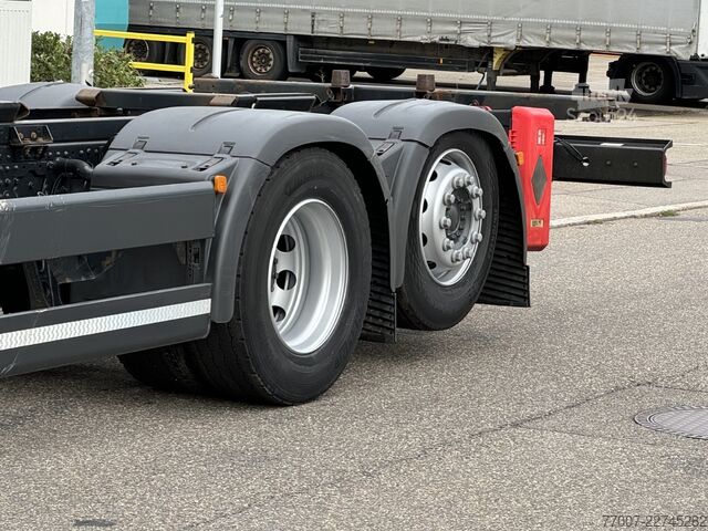 Şasiu pentru vehicul interschimbabil BDF pentru camion MAN TGX 26.510 6x2 LL XLX BDF 7,45-7,80m