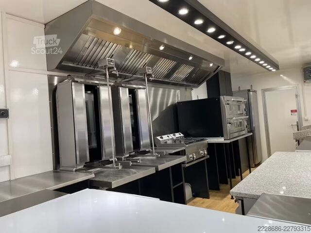 Przyczepa handlowa Grill DÖNER , PIZZA 6,2 x 2,4 m Imbissanhänger