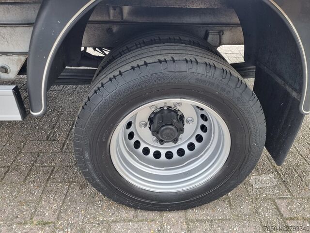 Matkalaukku Mercedes-Benz Sprinter 519 CDI/ Bakwagen/ Laadklep/ Airco/ 23...