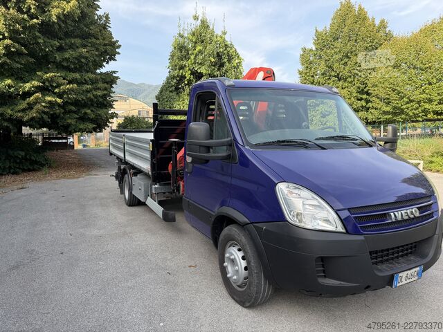 Dostavno vozilo s kesonom Iveco 65C/E4