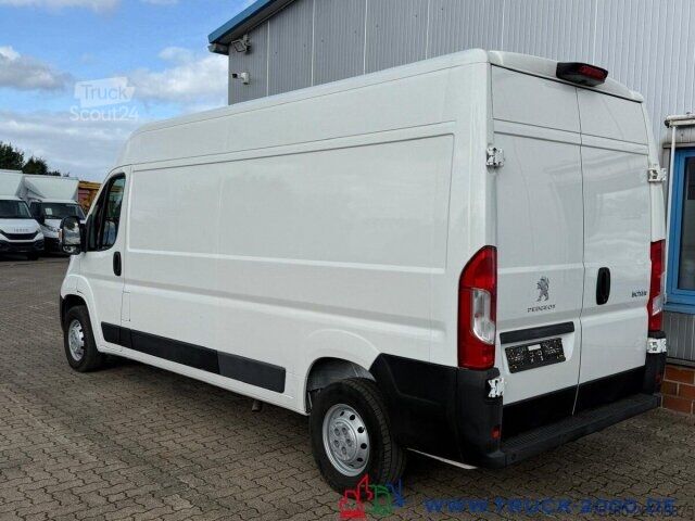 Umpikorja-auto Peugeot Boxer 335 2.2 HDi Premium Hoch+Lang Klima 3Sitze