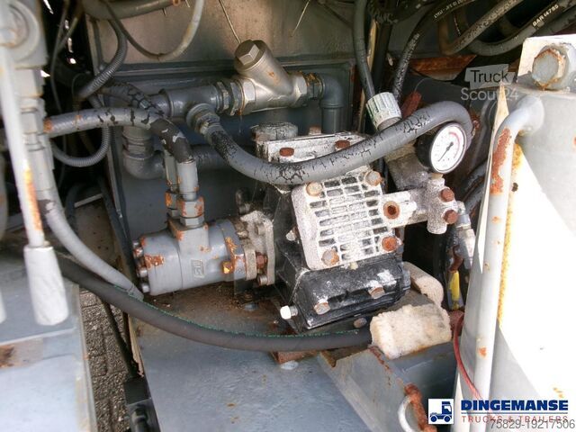 Pompe à béton Mercedes-Benz Atego 6x4 RHD Sermac SCL120 concrete pump